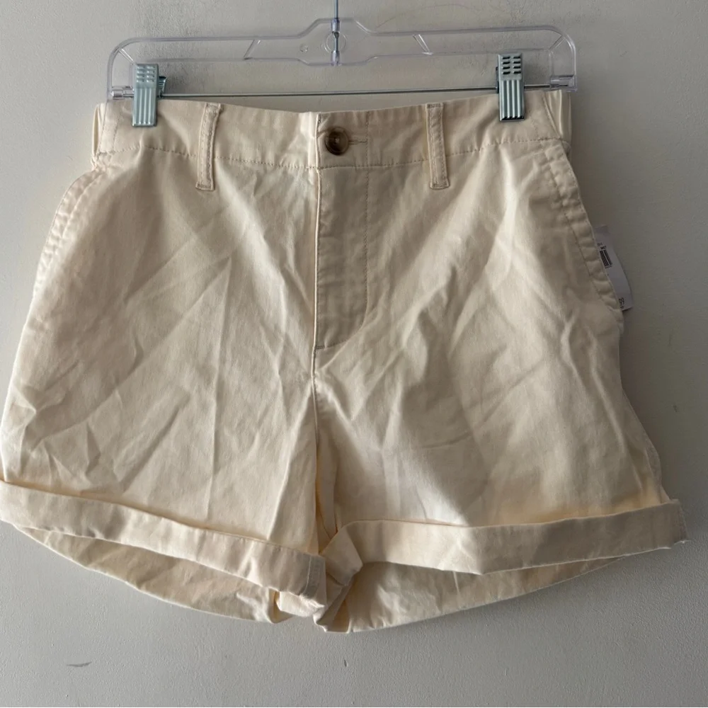 Old Navy Cream Everyday Shorts Cotton Stretchy Waist